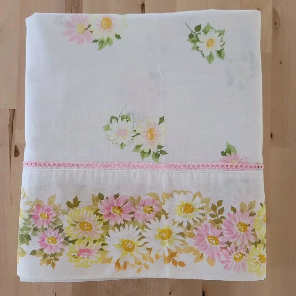 Vintage Morgan Jones Daisy Floral Twin Flat Sheet Lot 2 PCS Cottage Hippie